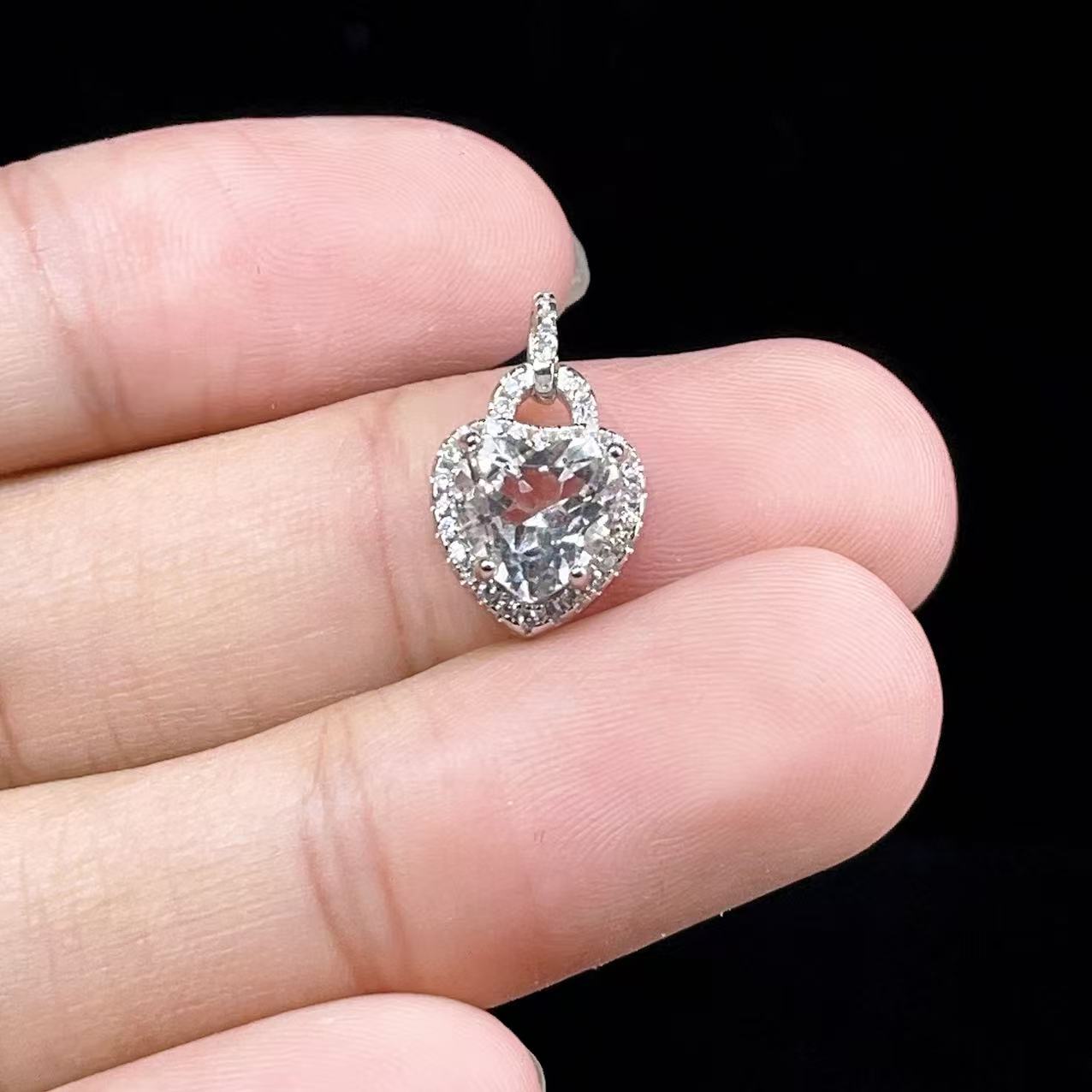 Yahoo! Yahoo!ショッピング(ヤフー ショッピング)PROME 天然石 一点物・特別仕様品・水晶・ブラジル産・SILVER925製・ペンダントトップ・シルバー・【金属アレルギー対応】・v56462