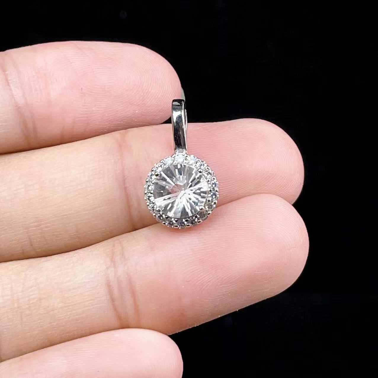 Yahoo! Yahoo!ショッピング(ヤフー ショッピング)PROME 天然石 一点物・特別仕様品・水晶・ブラジル産・SILVER925製・ペンダントトップ・シルバー・【金属アレルギー対応】・v56463
