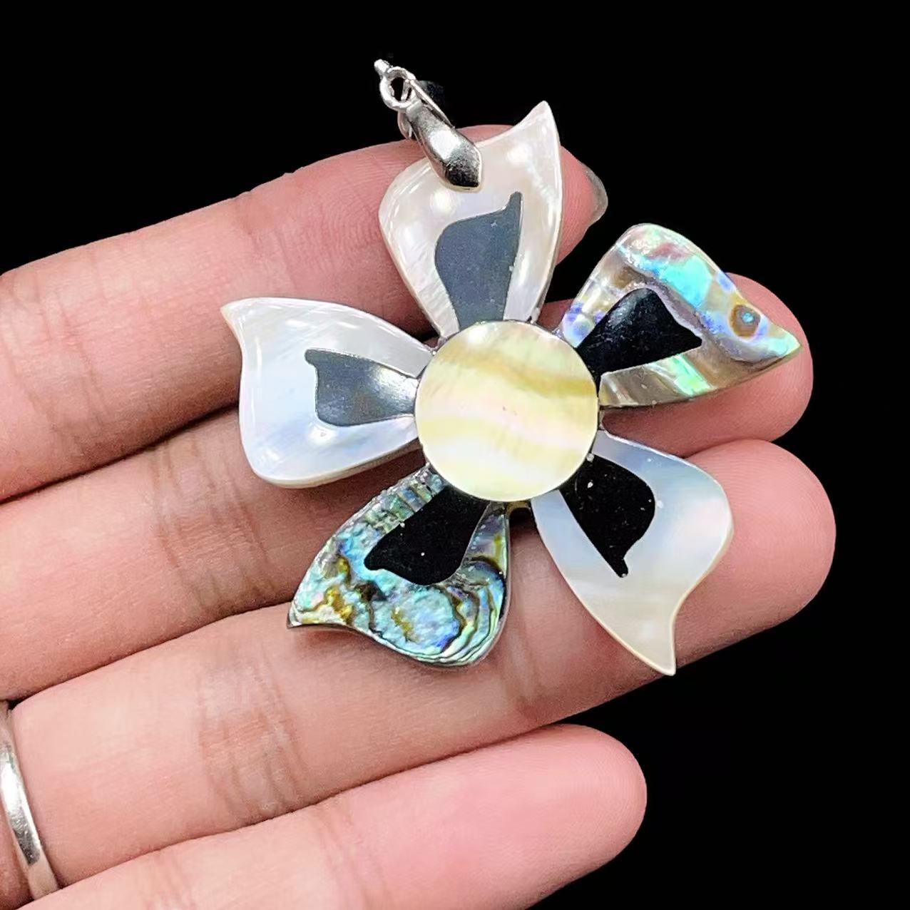 Yahoo! Yahoo!ショッピング(ヤフー ショッピング)PROME 天然石 一点物・特別仕様品・天然シェル・アワビ貝・白蝶貝・黒蝶貝・手作りアートデザイン・アートペンダントトップ・v56470