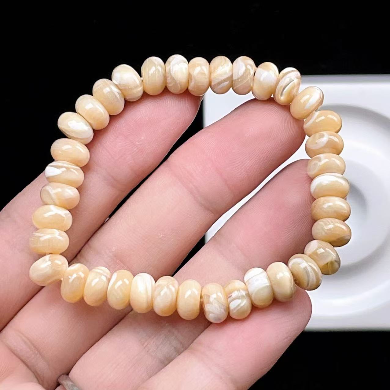Yahoo! Yahoo!ショッピング(ヤフー ショッピング)PROME 天然石 【一点物】高品質 マザーオブパール ブレスレット クリームカラー 天然シェル 癒し系 レディース パワーストーン　v57412