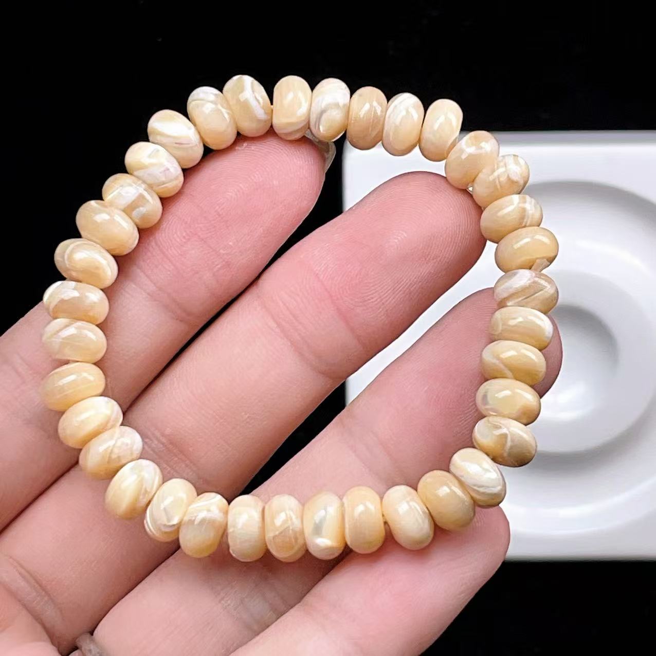 Yahoo! Yahoo!ショッピング(ヤフー ショッピング)PROME 天然石 【一点物】高品質 マザーオブパール ブレスレット クリームカラー 天然シェル 癒し系 レディース パワーストーン　v57413