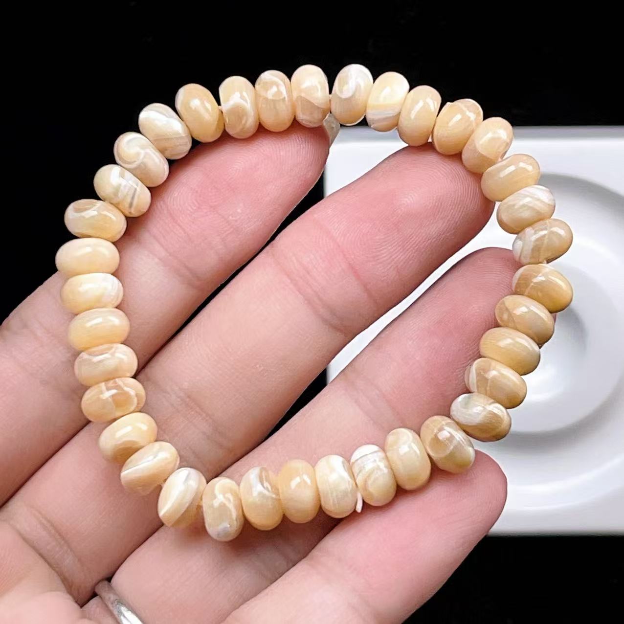 Yahoo! Yahoo!ショッピング(ヤフー ショッピング)PROME 天然石 【一点物】高品質 マザーオブパール ブレスレット クリームカラー 天然シェル 癒し系 レディース パワーストーン　v57416