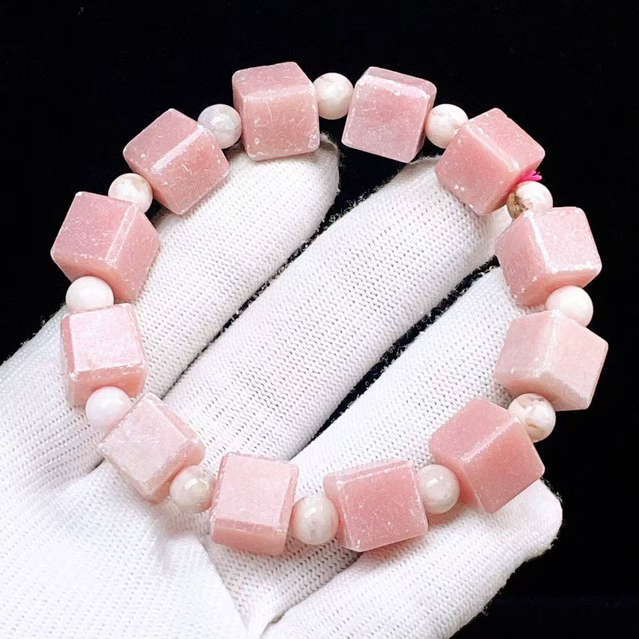 Yahoo! Yahoo!ショッピング(ヤフー ショッピング)PROME 天然石【一点物】ピンクタルク キューブ 中国産 × 桜瑪瑙 マダガスカル産・ブレスレット・ v57524