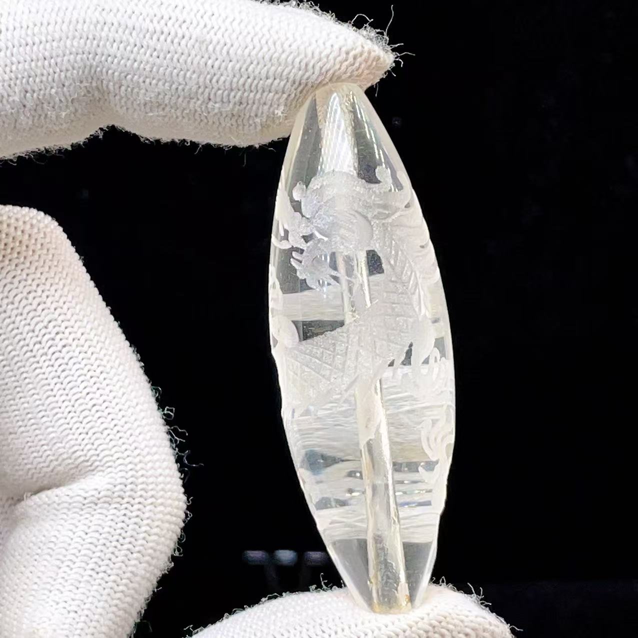 Yahoo! Yahoo!ショッピング(ヤフー ショッピング)PROME 天然石【一点物】水晶 龍彫り天珠 龍神守護 浄化 開運 手彫りカービング 開運厄除け v57737