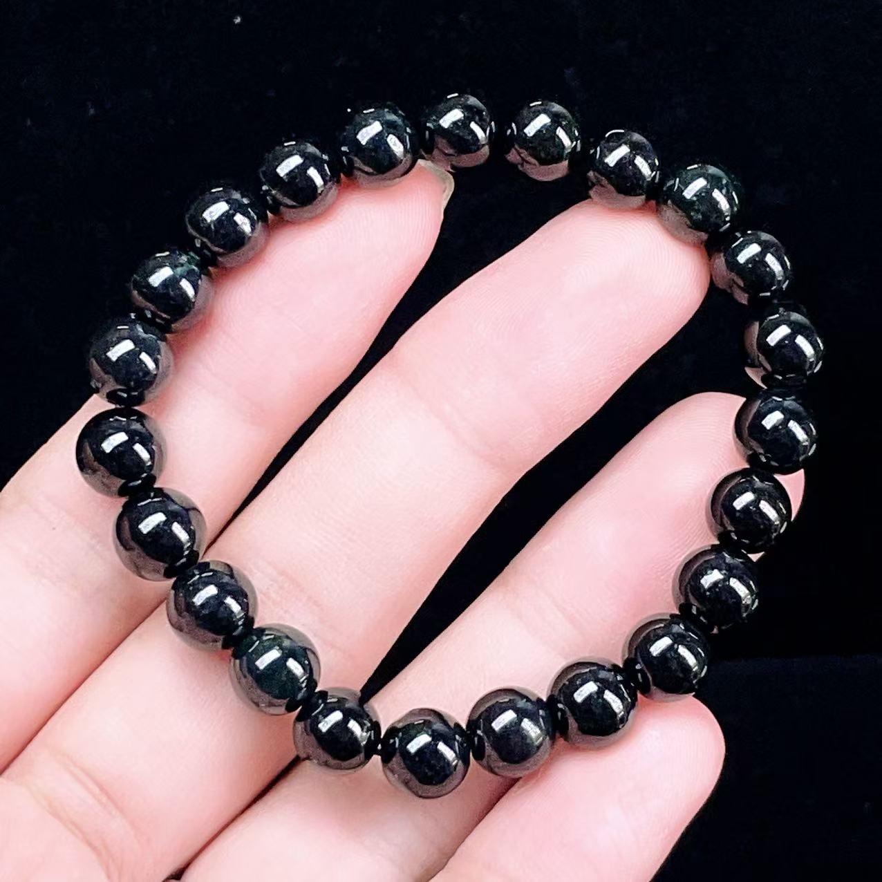 ◆10mm◆高品質◆特別な一品◆大粒◆最高級 糸魚川産黒翡翠 ◇超希少・数量限定◇定価10万超◇特別な一品◇大粒◇最高級