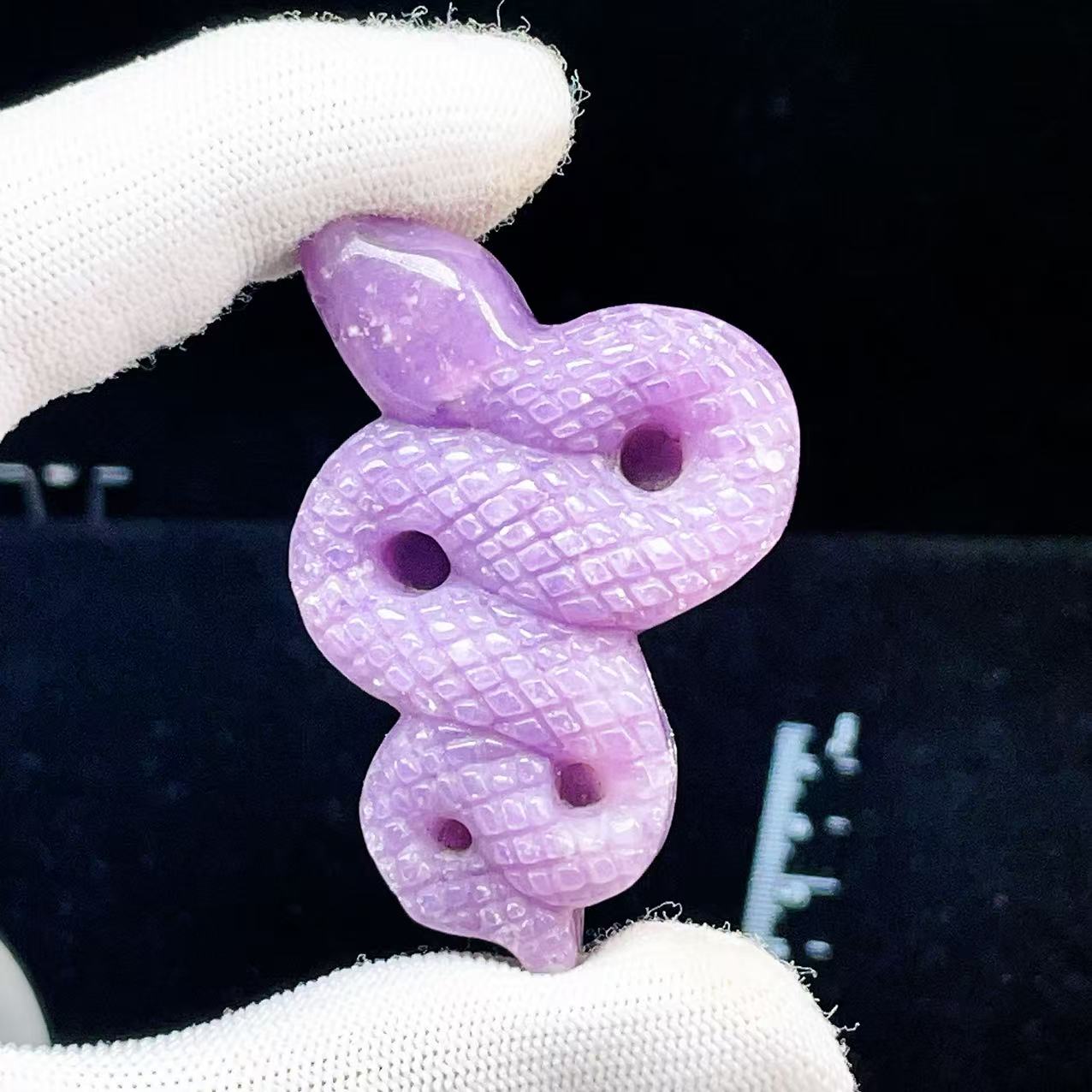 Yahoo! Yahoo!ショッピング(ヤフー ショッピング)PROME 天然石【一点物】特別仕様品・再入荷困難・高品質・レピドライト・ モザンビーク産・彫刻品・ 彫刻置物・個性派デザイン素材（穴なし）v59731