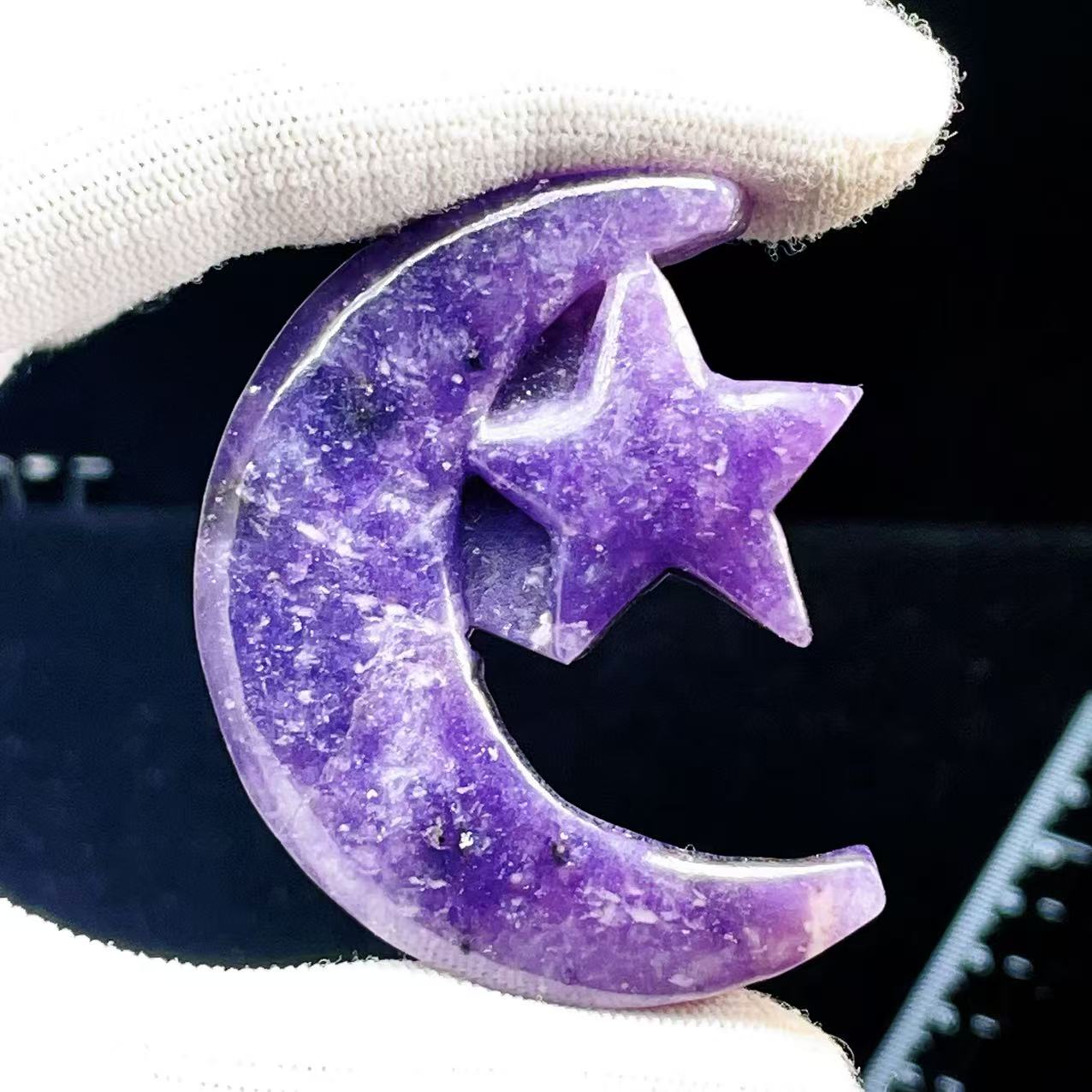Yahoo! Yahoo!ショッピング(ヤフー ショッピング)PROME 天然石【一点物】特別仕様品・再入荷困難・高品質・レピドライト・ モザンビーク産・彫刻品・ 彫刻置物・個性派デザイン素材（穴なし）v59744