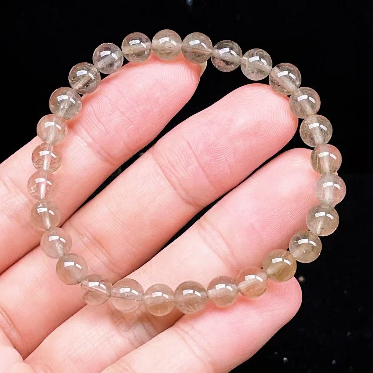 Yahoo! Yahoo!ショッピング(ヤフー ショッピング)PROME 天然石【一点物】希少色・希少鉱・繊細内包物・ラビットヘアールチルクォーツ・アンフィボールインクォーツ・ブラジル産・ブレスレット・v60139