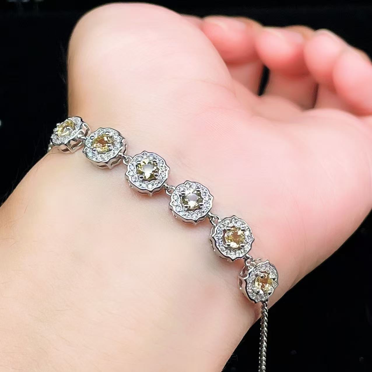 Yahoo! Yahoo!ショッピング(ヤフー ショッピング)PROME 天然石 特別仕様品・一点物・シトリン・白銅・フリーサイズ・「ブレスレット兼アンクレット 2WAYデザイン」v61124
