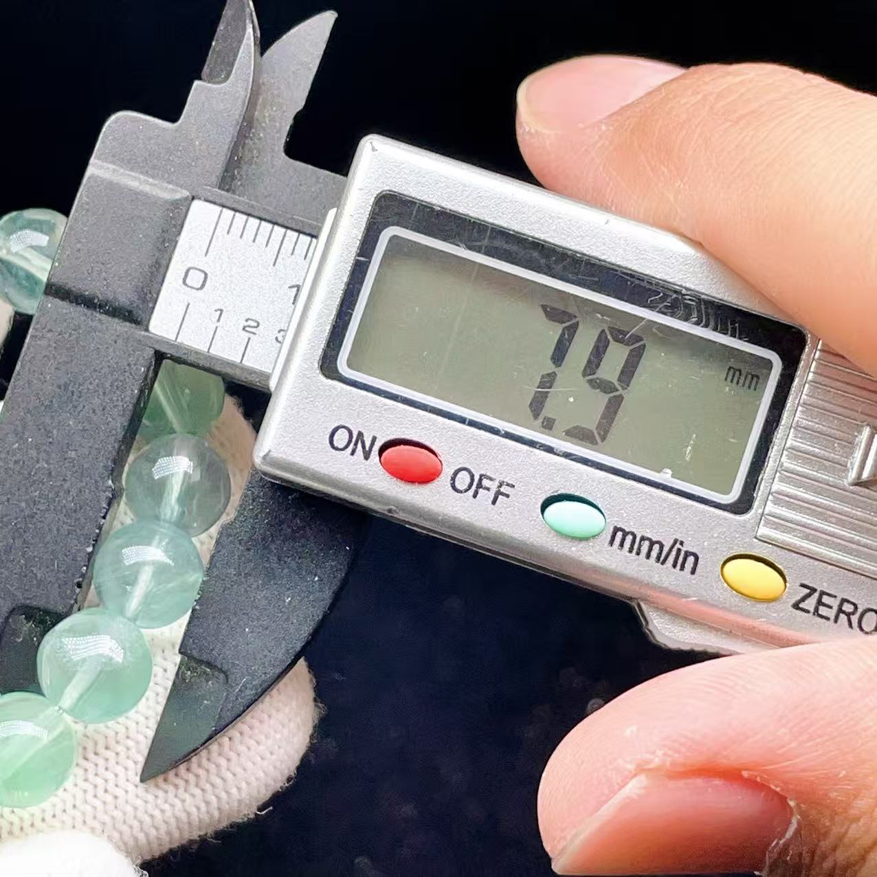 一点物　天然石　ハンドメイドブレス　フェザーフローライト　アイリス　翡翠　高品質 PROME 天然石【一点物】高品質・特別色・グリーンフローライト