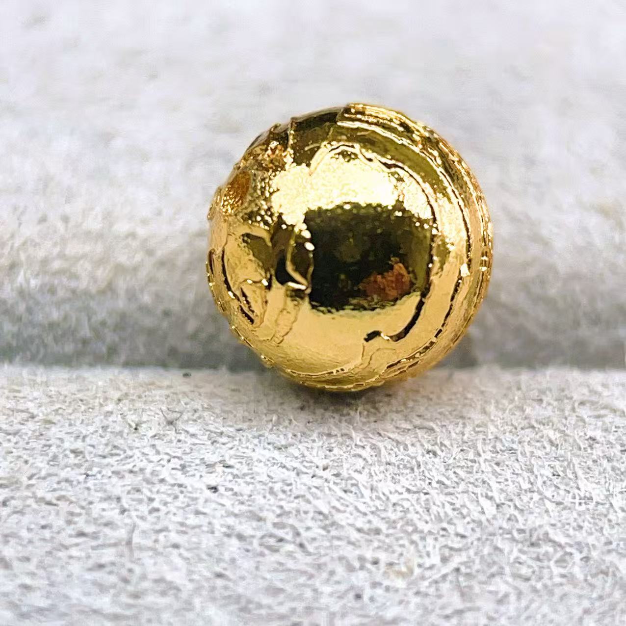 PROME 天然石 【一点物】高品質・鉄質隕石・メテオライト・粒売り・アルタイ産・6mm・貫通孔・【日本彩珠宝研究所鑑別済み】・V69015