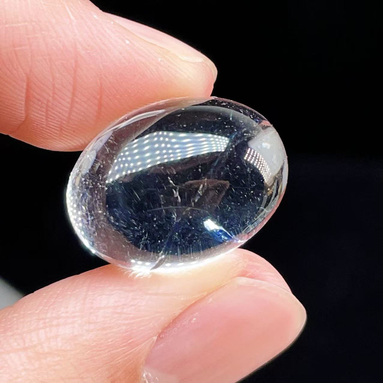 PROME 天然石【一点物】高品質・アイリスクォーツ・虹入り水晶・ブラジル産・15x20x8mm・ルース・v72784