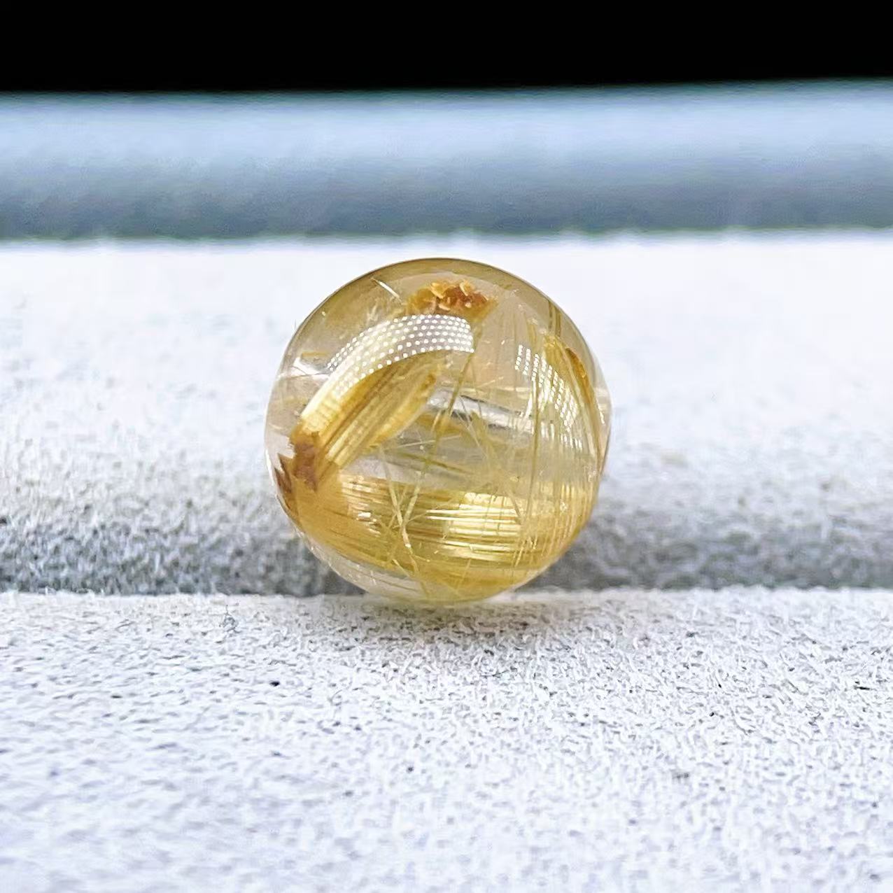 PROME 天然石【一点物】厳選グレード・宝石質・高品質・タイチンルチル・ゴールデンルチルクォーツ・ブラジル産・7.5-7.8mm・貫通孔・粒売り ・v75098