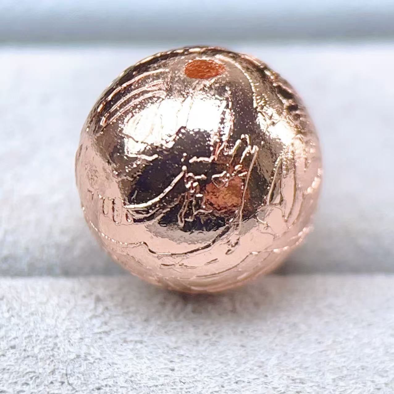 PROME 天然石【一点物】高品質・鉄質隕石・メテオライト・粒売り・アルタイ産・10mm・シャンパン色・貫通孔・【日本彩珠宝研究所鑑別済み】・V76720
