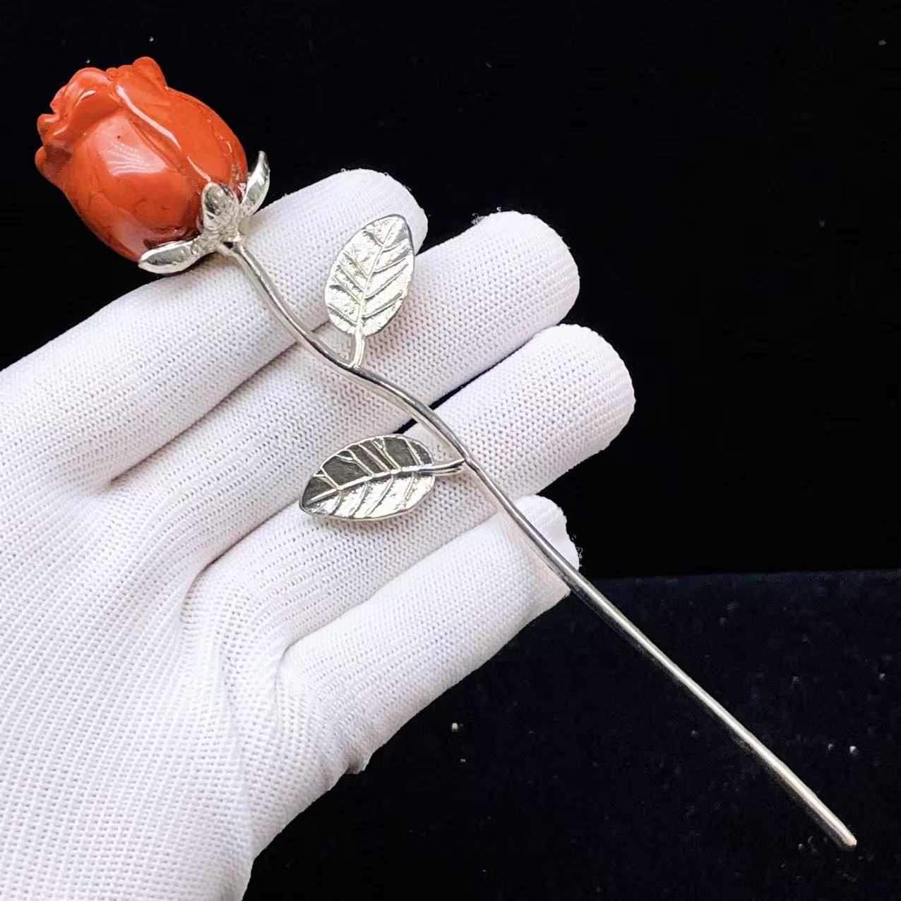 PROME 天然石【一点物】レッドジャスパー・薔薇デザイン・白銅・インテリア置物・造花・3×15cm・v78596