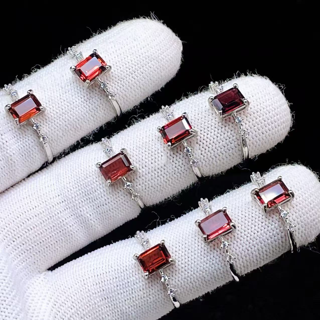 PROME 天然石 特別仕様品・限定品・再入荷不可・ガーネット・白銅指輪・フリーサイズ・P7056