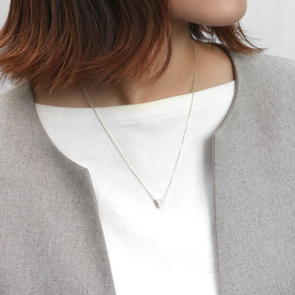 Blue Cat トライアングル ネックレス ペンダント レディースネックレス