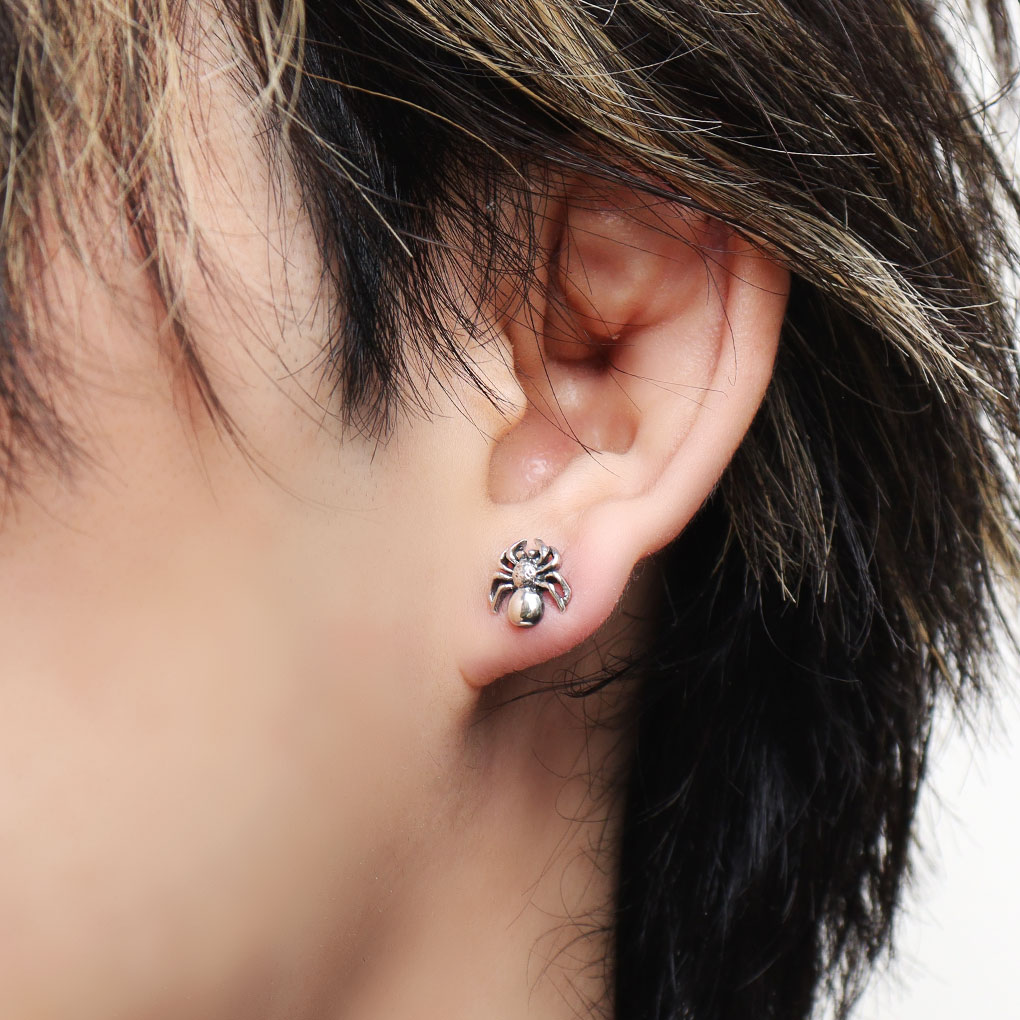 Chrome Hearts スパイダーシルバーピアス 片耳用 プチ 蜘蛛 ピアス 1P 片耳用 シルバー シルバー925 スパイダー クモ 虫