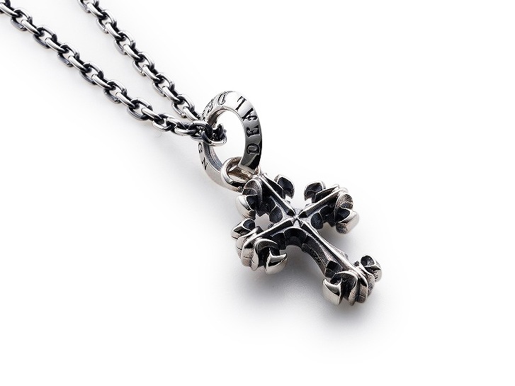 DEAL DESIGN ディールデザイン シルバー ペンダントトップ 925 楽天市場】DEAL DESIGN ディールデザイン ソリッドアイアンクロス 40mm
