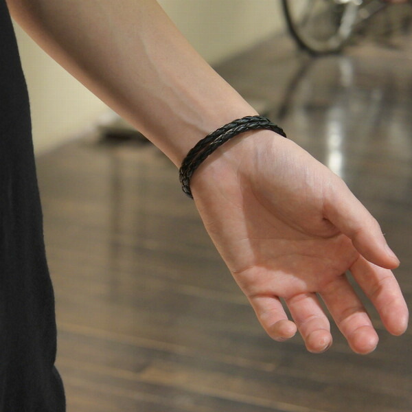 PUERTA DEL SOL（プエルタ・デル・ソル） 象牙 留め具 シック 編込み