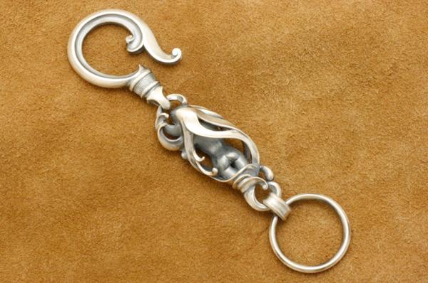 Mad Graffiti マッドグラフィティ プリヴィリッジキーチェーンMキーチェーン キーリング キーホルダー ホルダー シルバー925 鍵 フック ぶら下げ 収納 Mad Graffiti マッドグラフィティ プリヴィリッジキーチェーンMキー