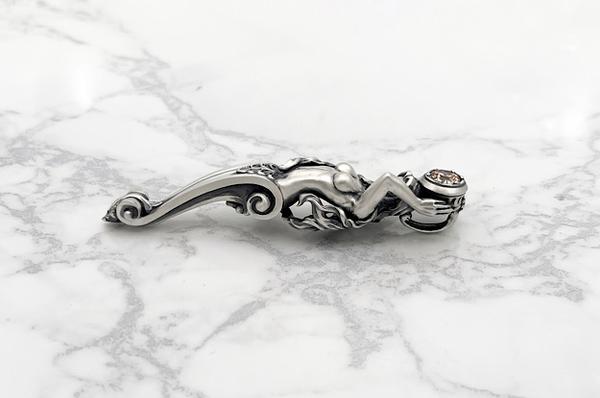 Mad Graffiti マッドグラフィティ レイディアンス M ペンダント ネックレス シルバーアクセサリー シルバー925 ペンダントヘッド チャーム ハード 爆買の画像