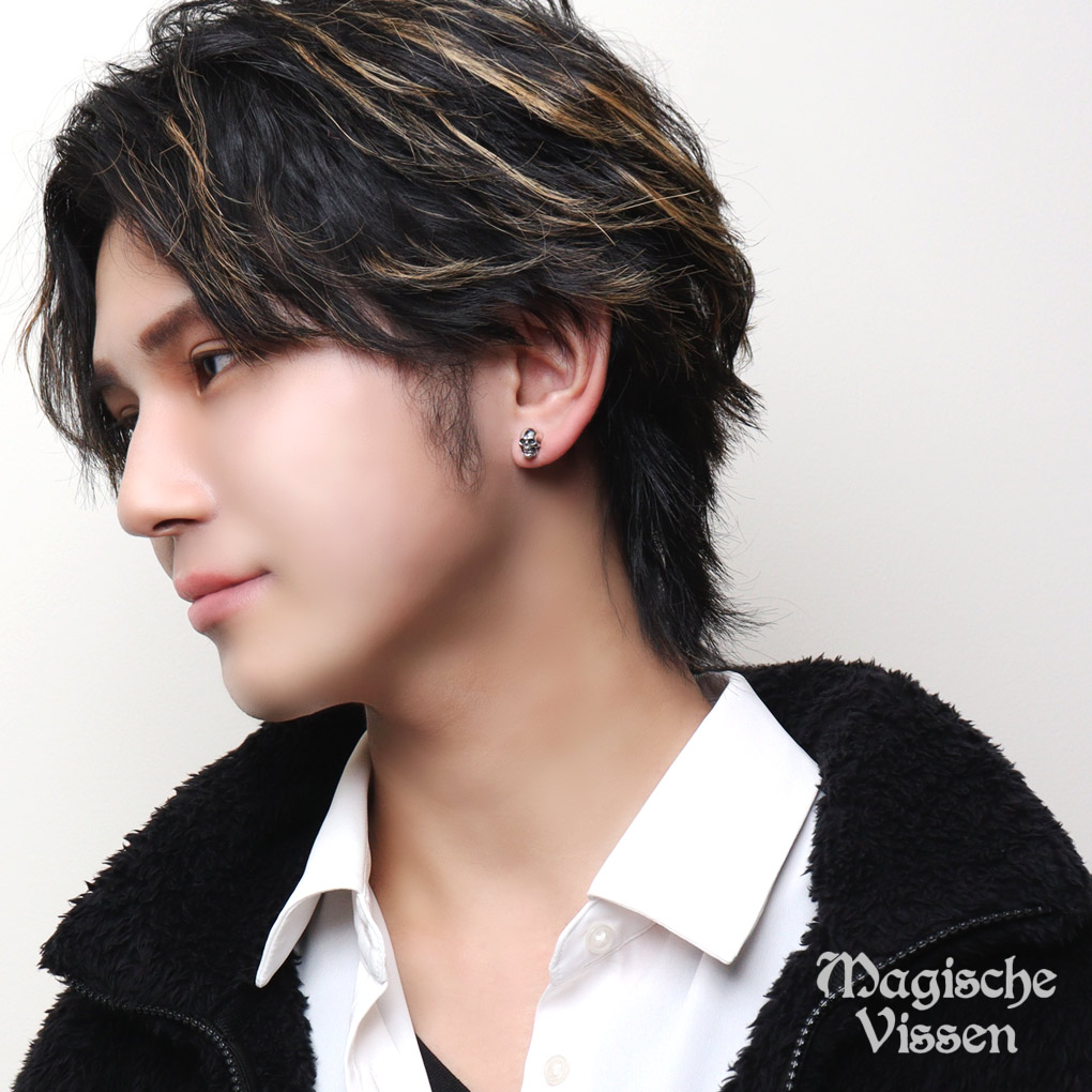 MagischeVissen（マジェスフィッセン） プチ スカル ピアス 1P 片耳用