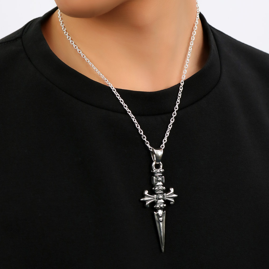 Travis Walker（トラヴィスワーカー） 2 クロス ダガー ペンダント