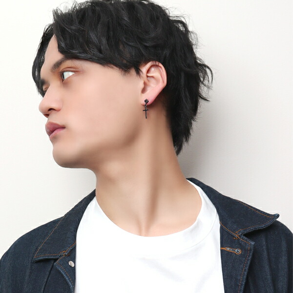 PUERTA DEL SOL（プエルタ・デル・ソル） ブラック クロス スタッズ