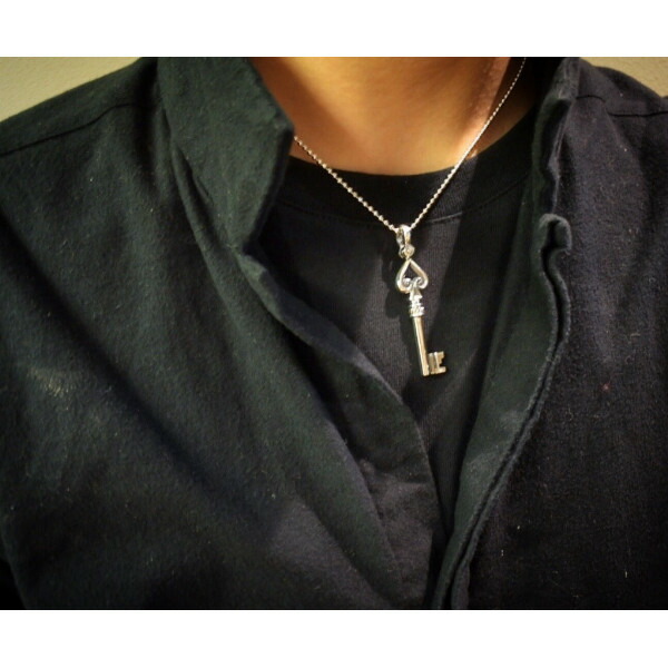 プエルタデルソル シルバー925 手錠 ロック キーリング SV 950 アクセ プエルタデルソル シルバー925 手錠 ロック キーリング SV 950 アクセ