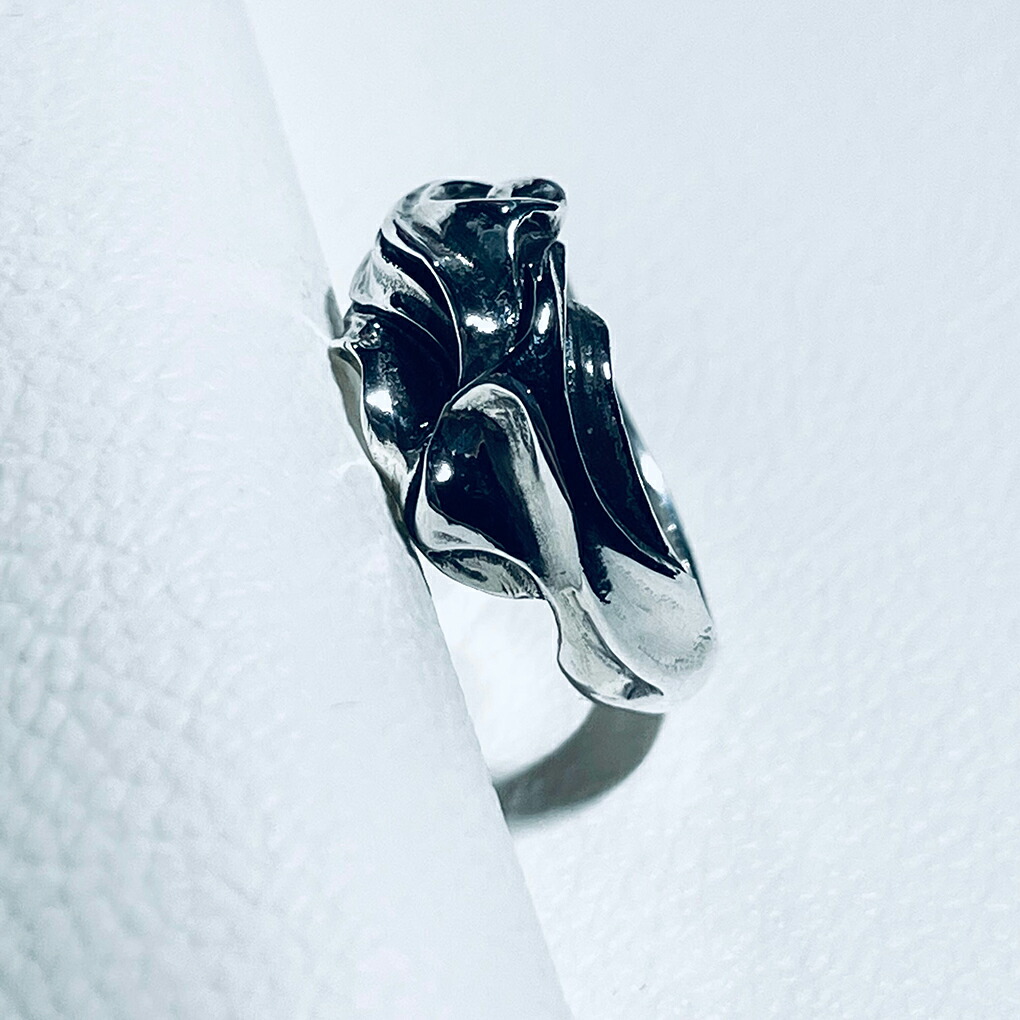 Revellia Iris リング 指輪 4〜11号 シルバー 925 アート 造形 芸術 現代 美術 曲線 シルバーリング レディースリング レディース 女性 彼女 娘 妻 爆買の画像