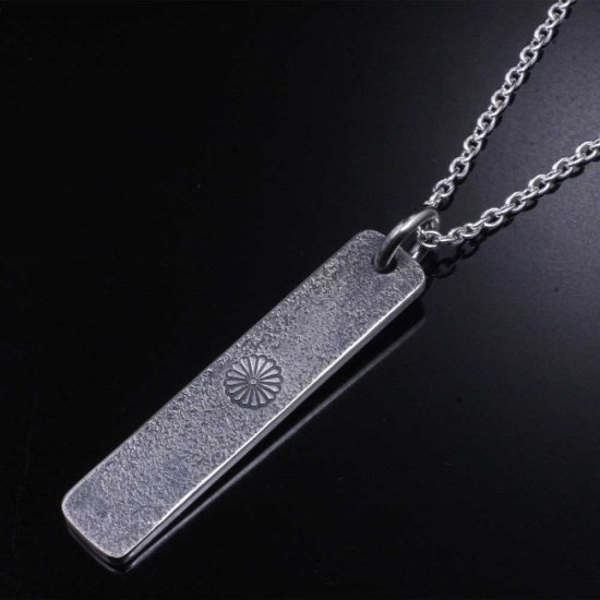 龍頭 幅8mm 菊紋プレート ネックレス チェーン付き ペンダント メンズ シルバー シルバーネックレス メンズネックレス 花 シルバー950 男性 彼氏 |  | 02