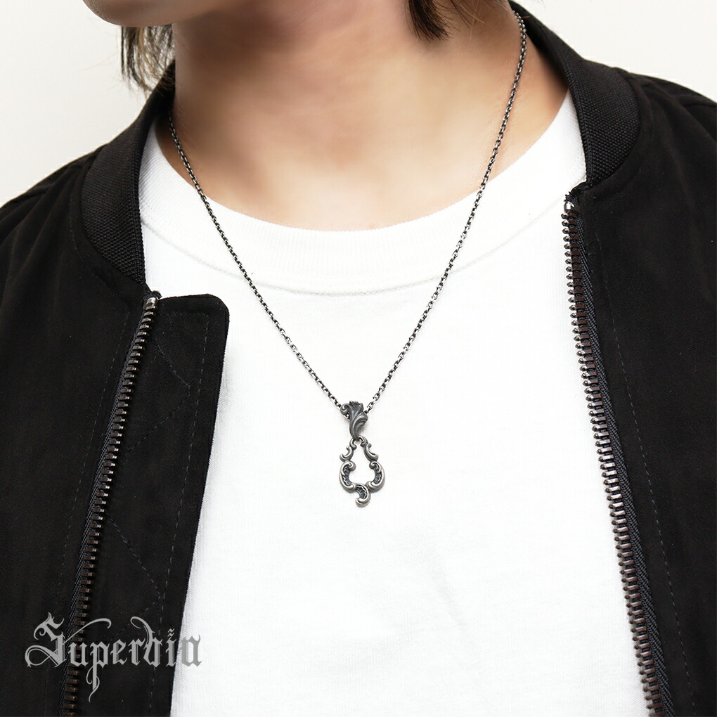 Superbia スペルヴィア “ロココ” ペンダントトップ 3 ネックレス