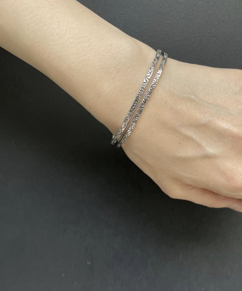 VIVIFY（ビビファイ） アクセサリー ブレスレット バングル シルバー