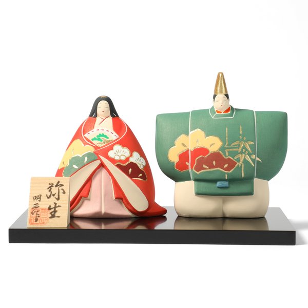 美品 陶器 雛人形 男雛 女雛 細工が細かく丁寧な作り ひな祭り 台座