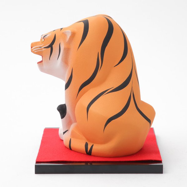 干支 寅 置物 多田明正作 台セット 干支飾り 虎 博多人形 迎春グッズ 干支 寅 置物 多田明正作 台セット 干支飾り 虎 博多人形 迎春グッズ