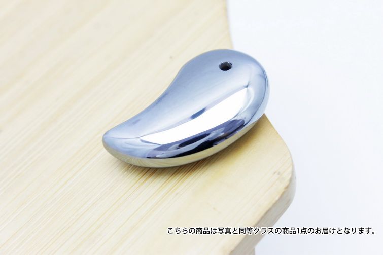 テラヘルツ鉱石 勾玉 t324-1565の説明 - 通販 - Yahoo!ショッピング