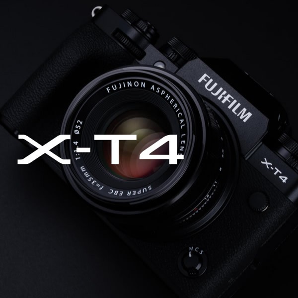 通販】 富士フィルム ミラーレス 一眼カメラ FUJIFILM X-T4 ボディ