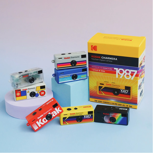 【新品・開封品】KODAK CHARMERA チャーメラ コダック イエロー レビュー】コダックの新型カメラは“キーチェーン型”。レトロかわいくて