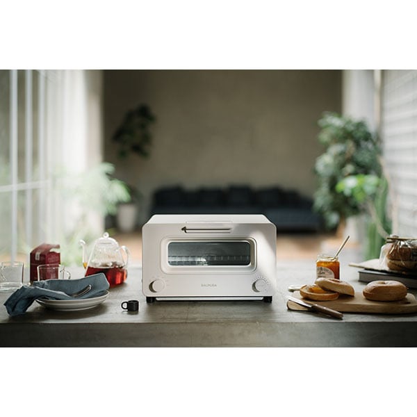 【箱側面穴あき】オーブントースター BALMUDA The Toaster  ホワイト K11A-WH バルミューダ ザ・トースター/srmの画像