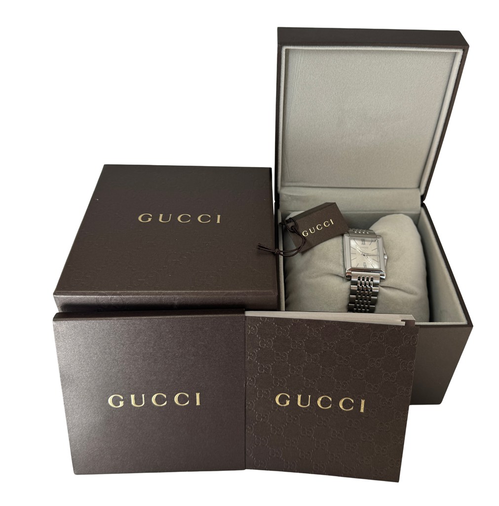 GUCCI（グッチ） Gタイムレス レクタングル 138.5 クオーツ 中古
