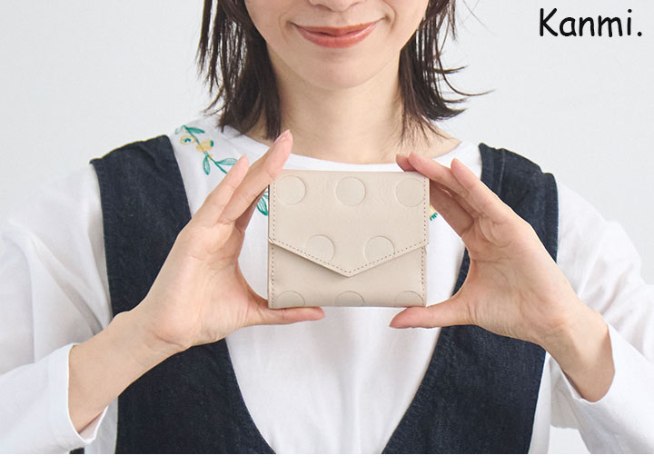 kanmi Kanmi./カンミ キャンディ レターショートウォレット WL24-54