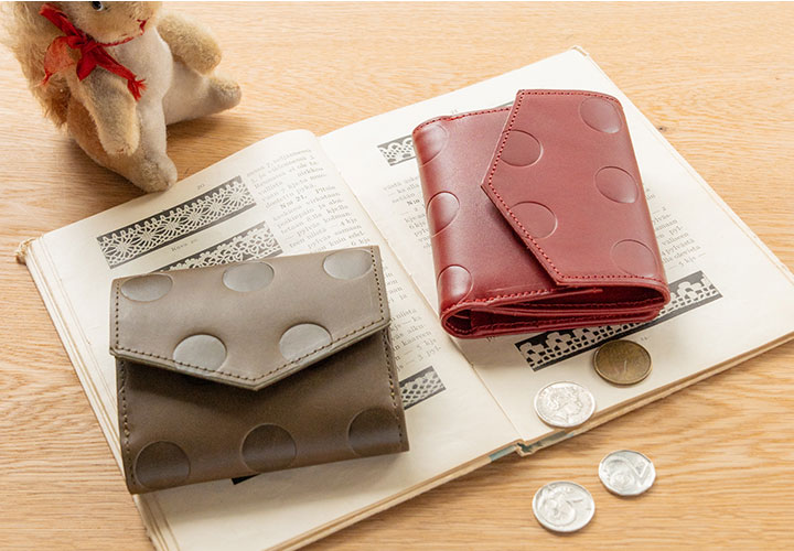 新品　Kanmi カンミ キャンディBOXショートウォレット　レザー 10698375_02.jpg