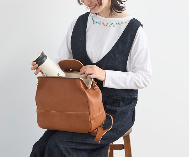 【美品】KANMI. リュック　がま口　レザー　3way ショルダーバッグ kanmi（カンミ） Kanmi./カンミ mukurino がま口 3WAYリュック B24-97