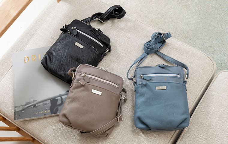 はっ水ナイロン×本革 ミニショルダーバッグ ショルダーバッグ