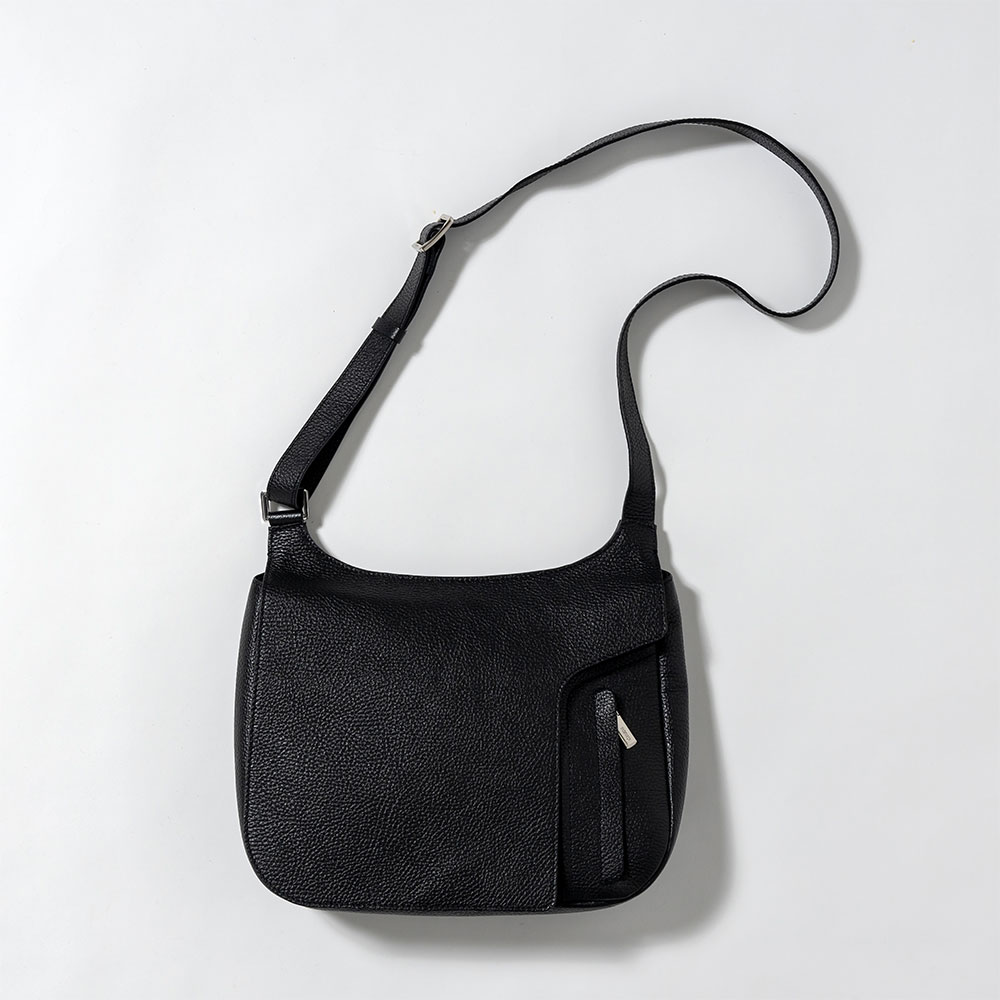 GIUDI（ジウディ） イタリア製 ソフトエンボスレザー ボディバッグ