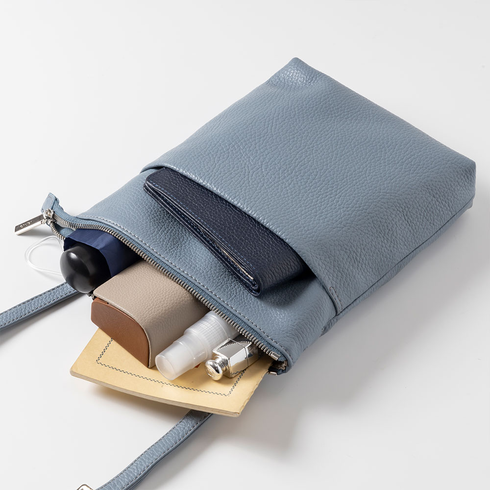 GIUDI（ジウディ） イタリア製 ショルダーバッグ 縦型 スリム