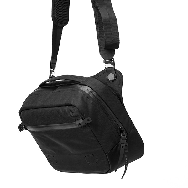 バッグ BLACK EMBER Grip Sling 7223013 No,7223013 GRIP SLING – BLACK EMBER