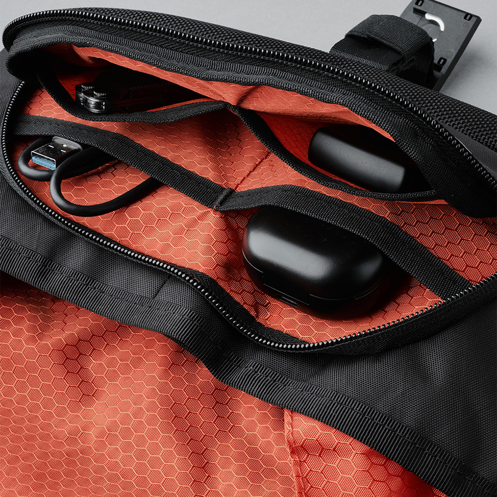 日本正規代理店 AIR SLING V2 スリング ボディバッグ ショルダー