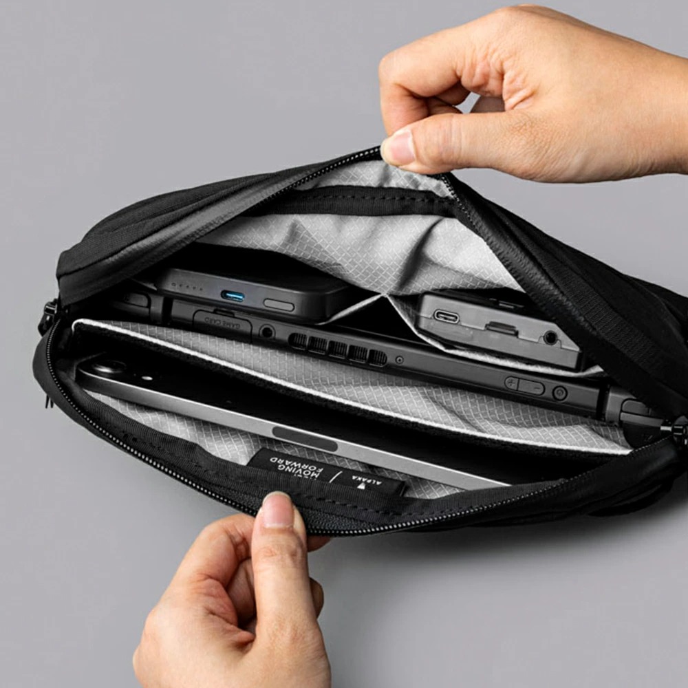 ALPAKA 日本正規代理店 FLIGHT SLING スリング ボディバッグ